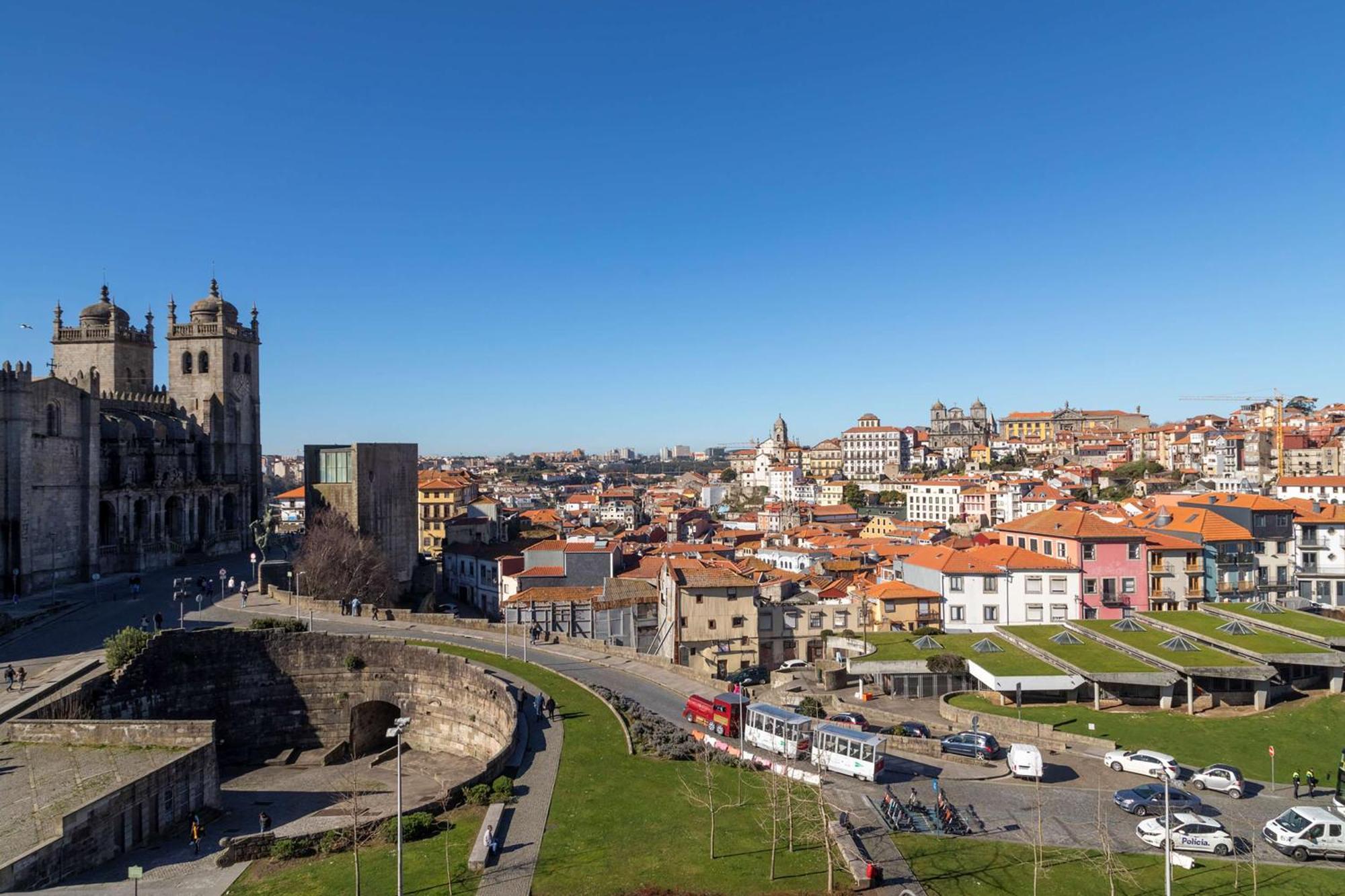Se Catedral Hotel Porto, Tapestry Collection By Hilton Luaran gambar